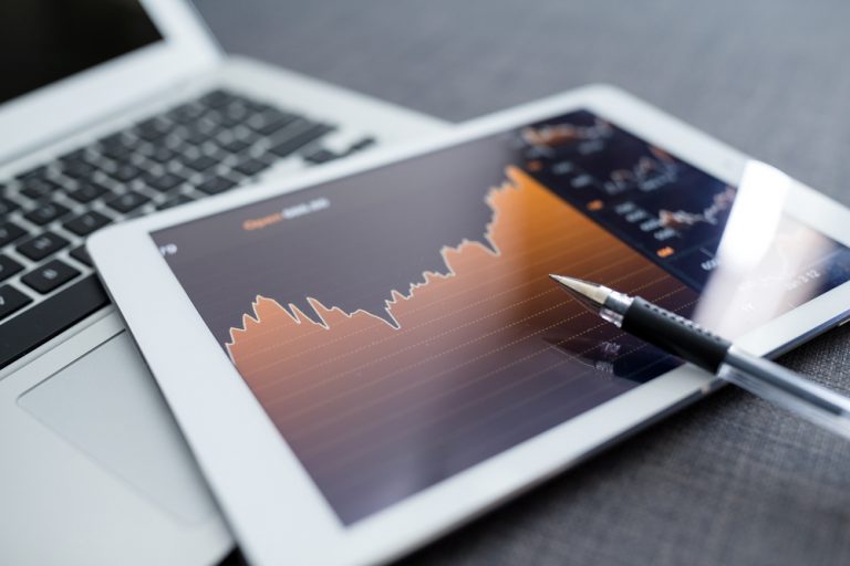 En Dynamics 365 for Sales, ¿puedo copiar una lista de precios y crear una nueva a partir de la primera?