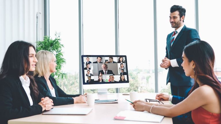 Videollamada de negocios con Microsoft Teams