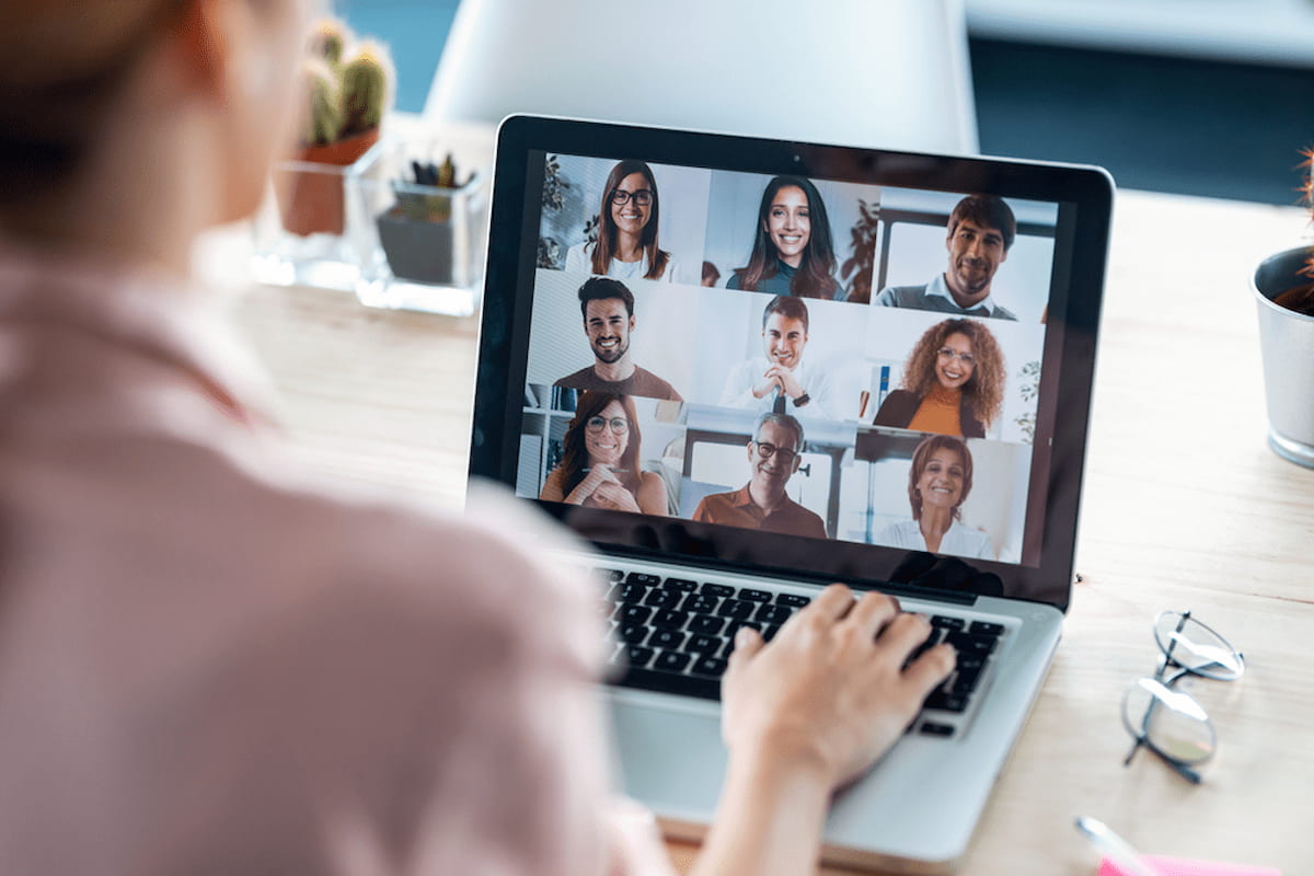 reunión de trabajo por videoconferencia