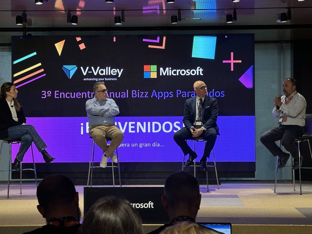 Mesa redonda de Tercer Encuentro Anual 'Bizz Apps para Todos